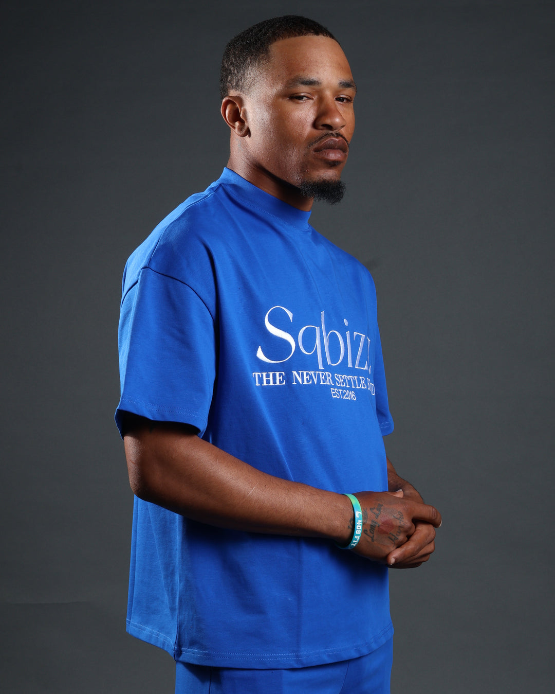 Prestige Tee in Royal/White