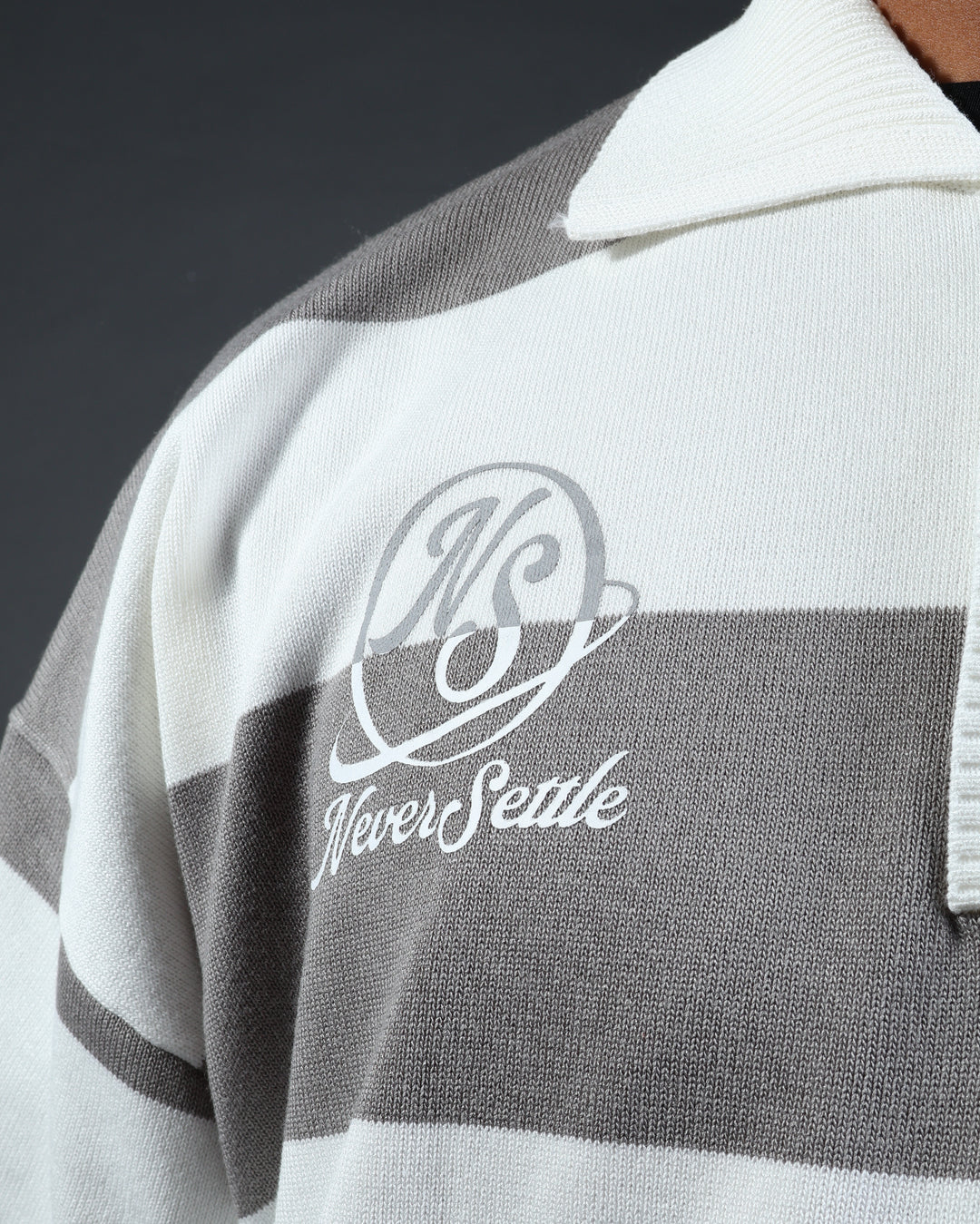 Prestige Polo in Grey/White