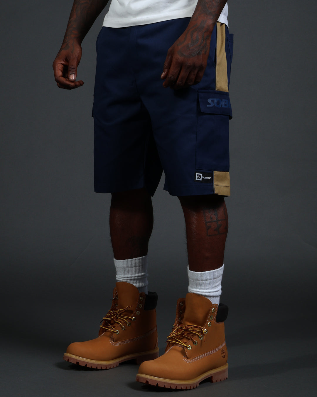 V2 Hussle Shorts in Navy/Khaki