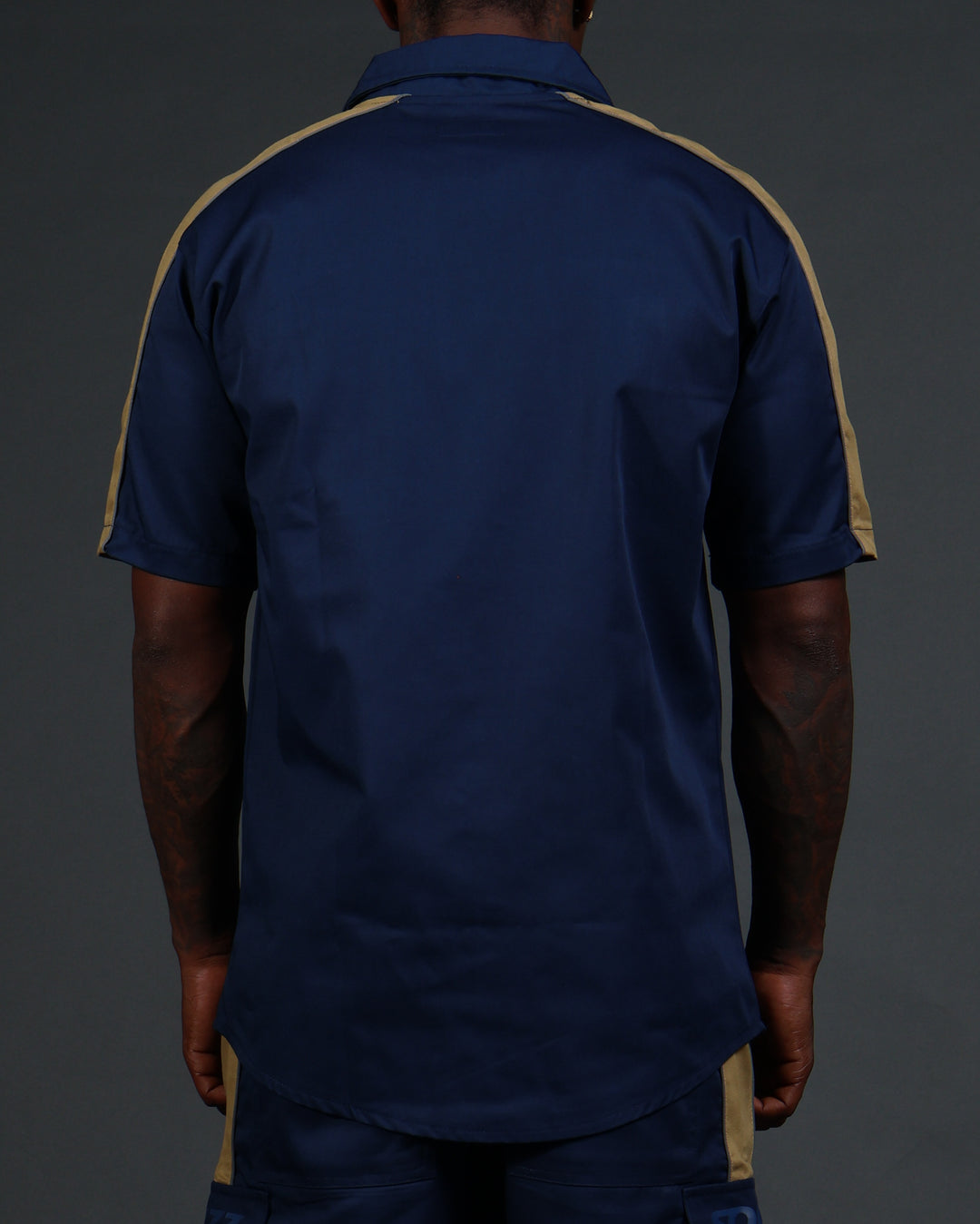 V2 Hussle Shirt in Navy/Khaki