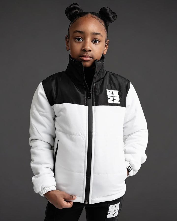 Kid Club Puffer Jacket in White/Black